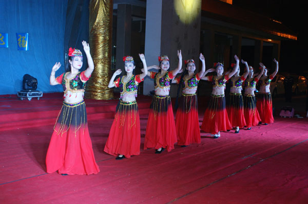 新疆舞《西域风情》